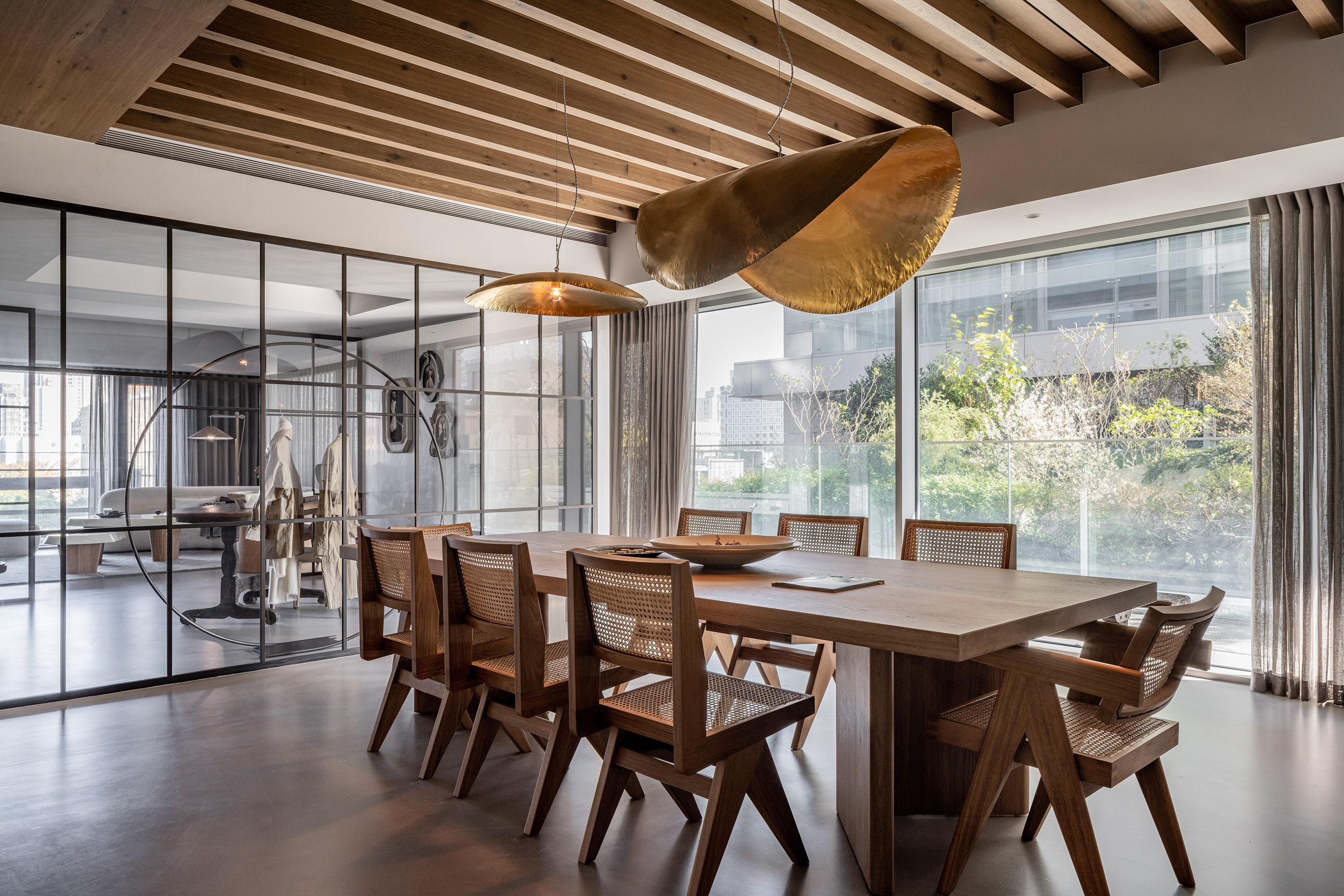 Báo giá thiết kế bàn gỗ tự nhiên